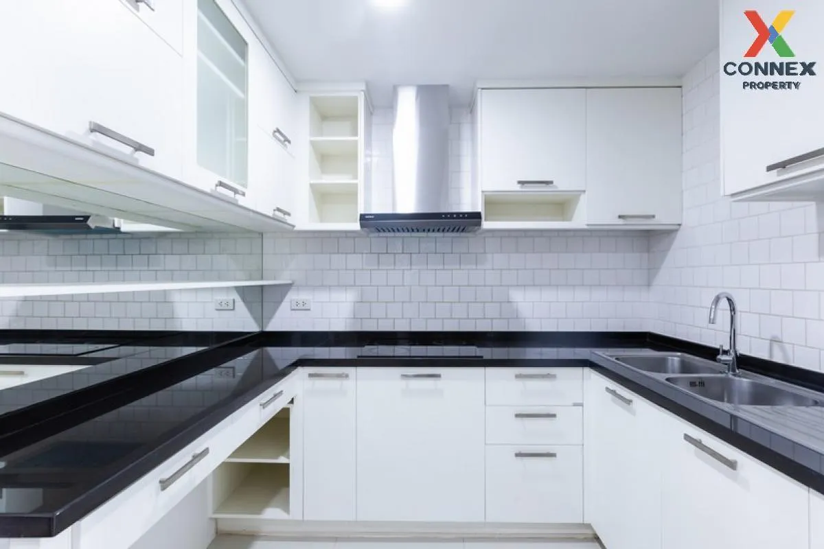 FOR RENT condo , Baan Siri Sukhumvit 10 , high floor , BTS-Nana ,