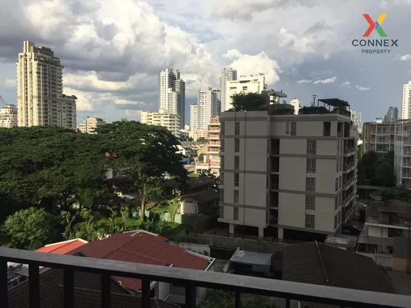FOR RENT condo , EDGE Sukhumvit 23 , Duplex , corner unit , BTS-A