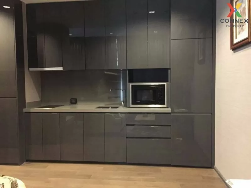 FOR RENT condo , The Diplomat Sathorn , corner unit , BTS-Surasak