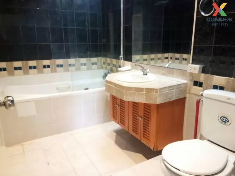 FOR RENT condo , Waterford Park Sukhumvit 53 , Duplex , corner un