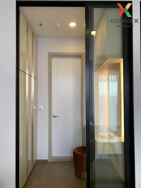 FOR RENT condo , Park Origin Phayathai , high floor , BTS-Phaya T