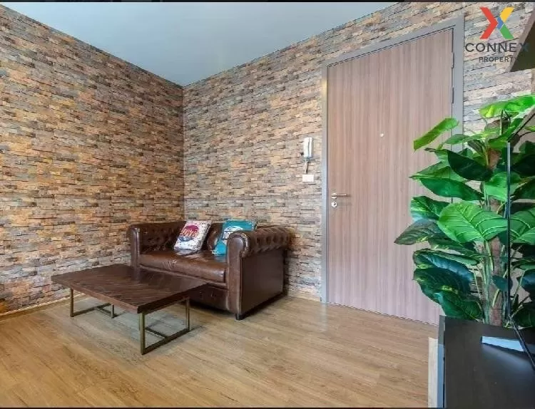 FOR RENT condo , Fuse Chan-Sathorn , high floor , BTS-Saint Louis 2