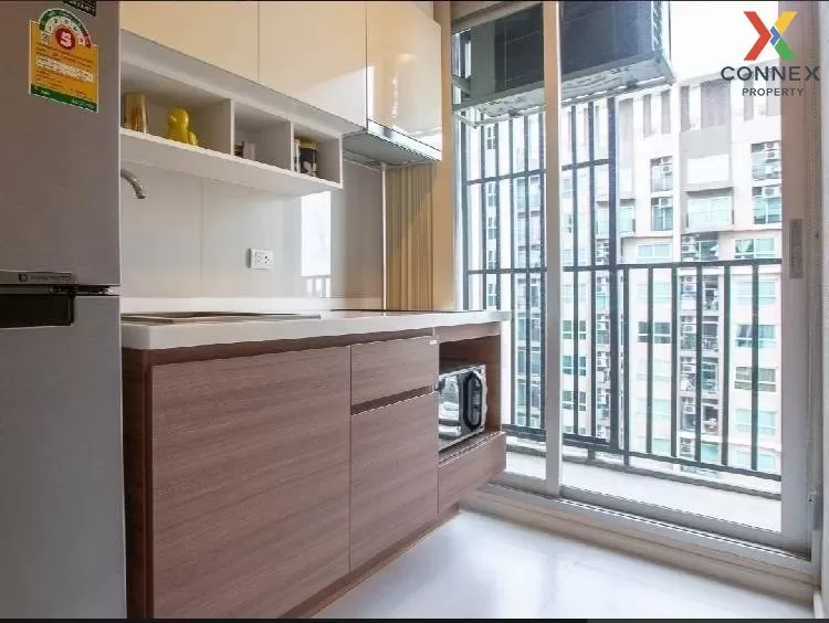 FOR RENT condo , Fuse Chan-Sathorn , high floor , BTS-Saint Louis