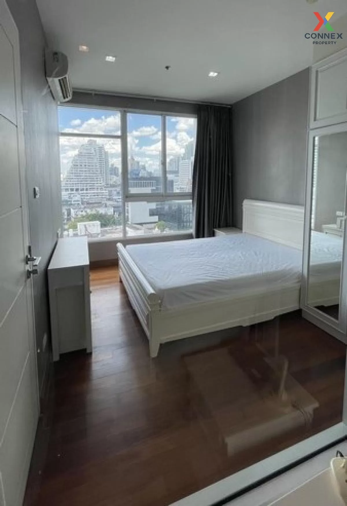 FOR RENT condo , Ivy sathorn 10 , high floor , BTS-Chong Nonsi , 