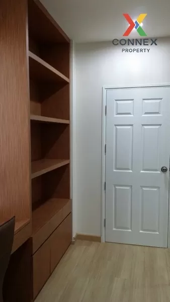 FOR RENT condo , Life @ Sathorn 10 , high floor , BTS-Chong Nonsi