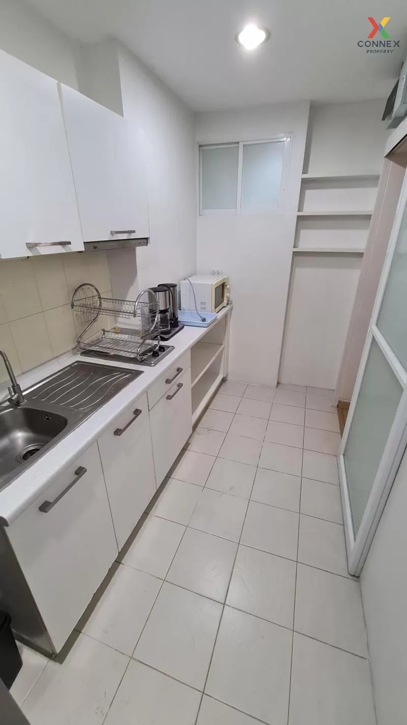 FOR RENT condo , Life @ Sathorn 10 , high floor , BTS-Chong Nonsi