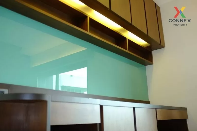 FOR RENT condo , Noble Reveal , Duplex , nice view , BTS-Ekkamai 