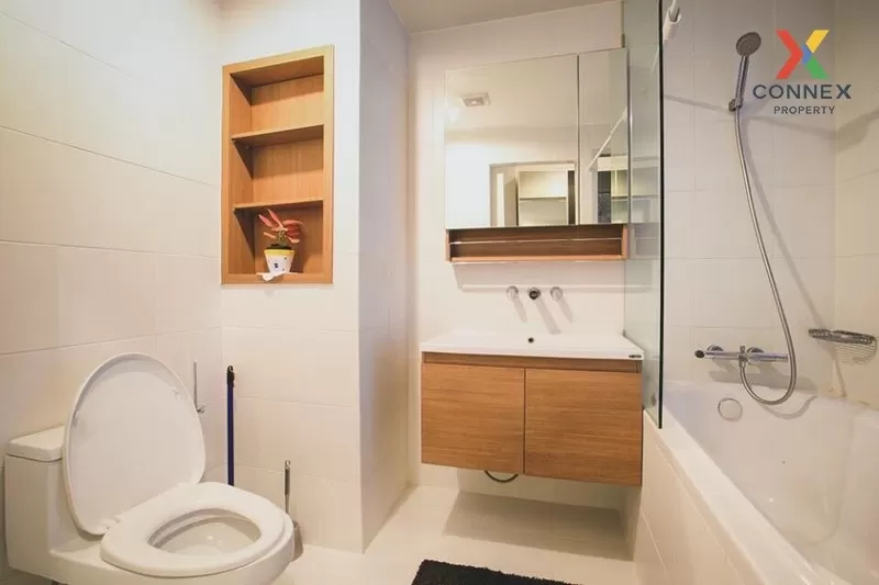 FOR RENT condo , The Seed Musee Sukhumvit 26 , Duplex , wide fron