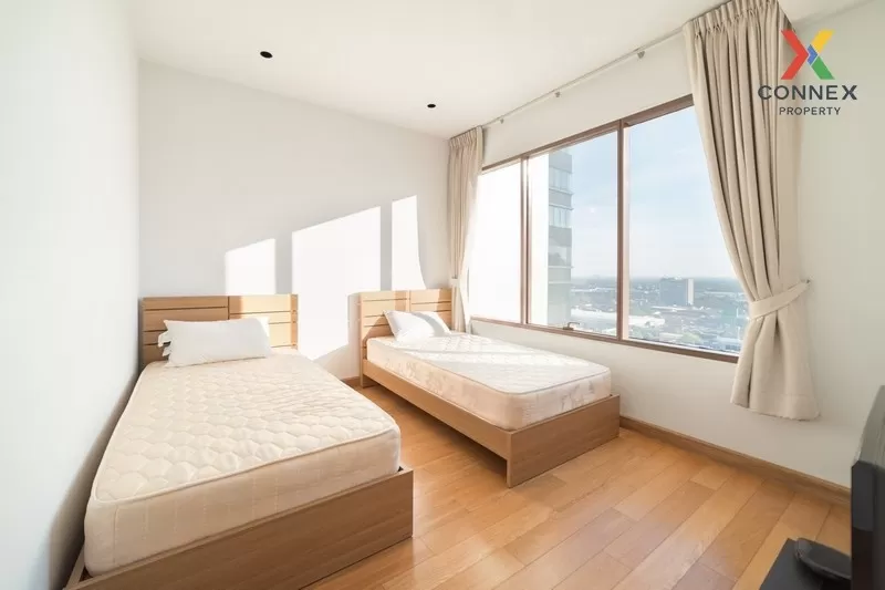 FOR RENT condo , The Emporio Place , Duplex , high floor , BTS-Ph