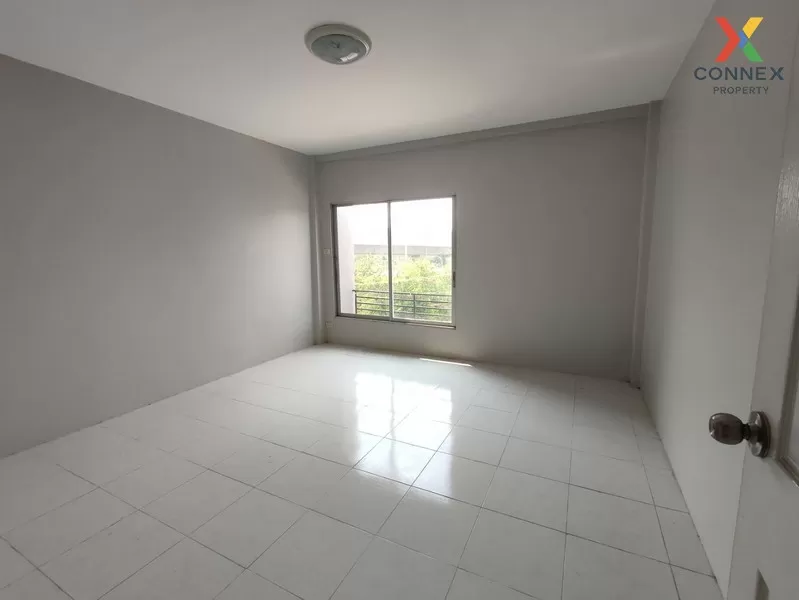 FOR SALE townhome , Baan KhajeenuchKhlong Phra Udom , Lat Lum Kae