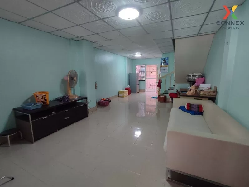 FOR SALE townhome , Baan Khajeenuch , wide frontage , Khlong Phra 4