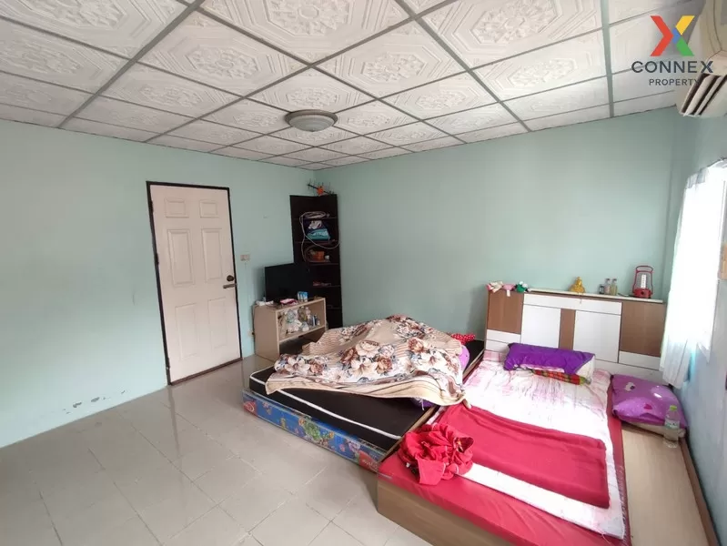 FOR SALE townhome , Baan Khajeenuch , wide frontage , Khlong Phra