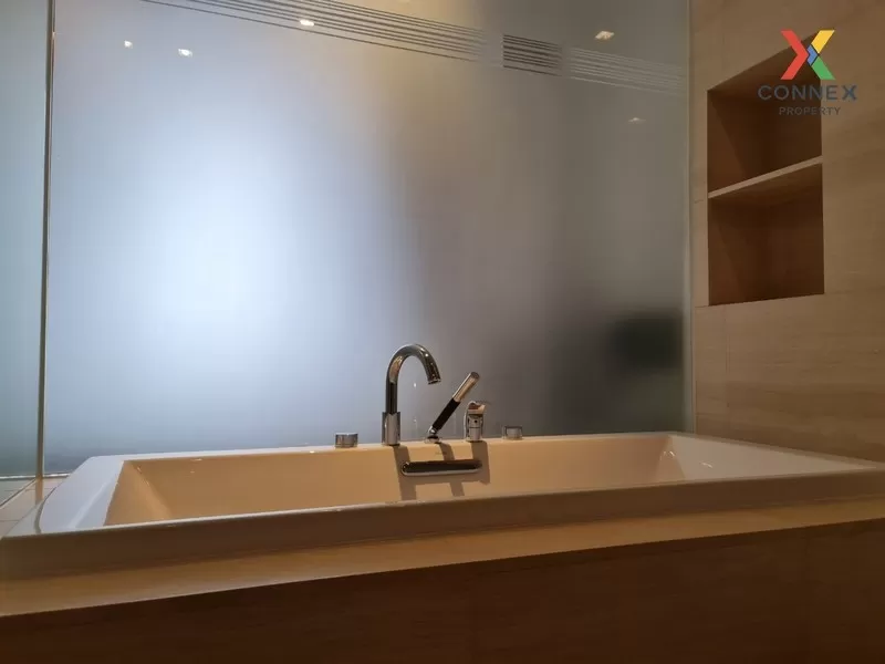 FOR RENT condo , The XXXIX by Sansiri , Duplex , high floor , BTS