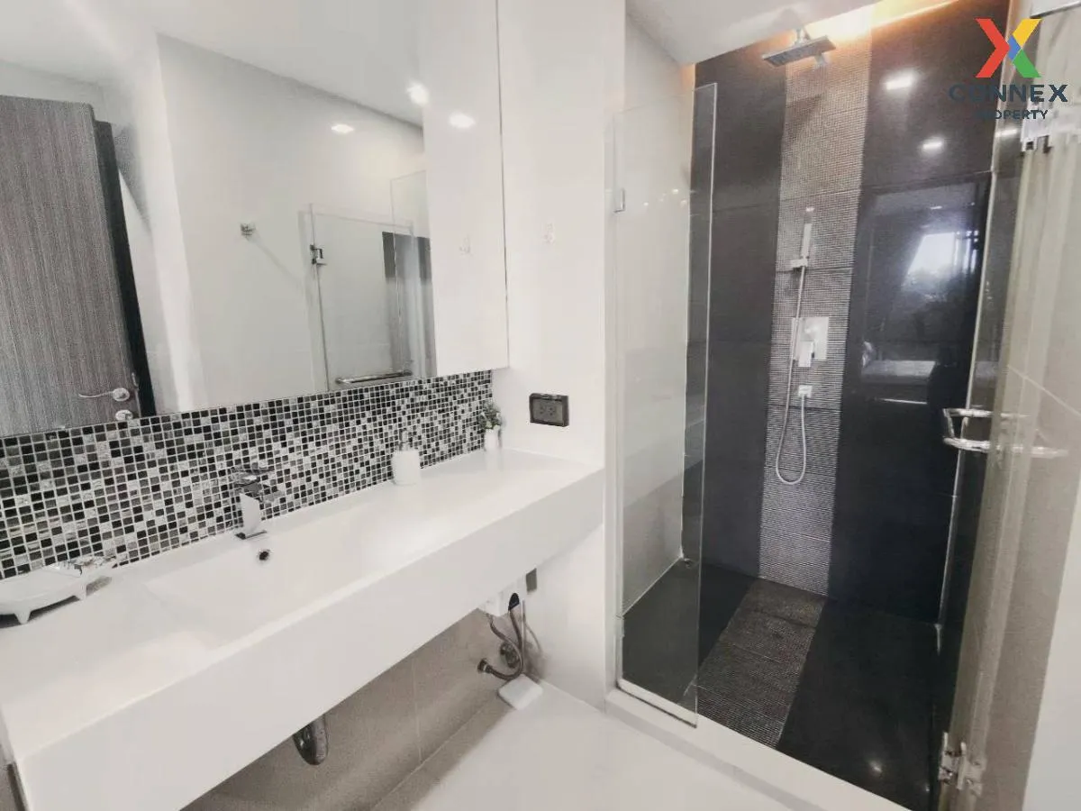 FOR RENT condo , RHYTHM Sukhumvit 44/1 , Duplex , nice view , BTS