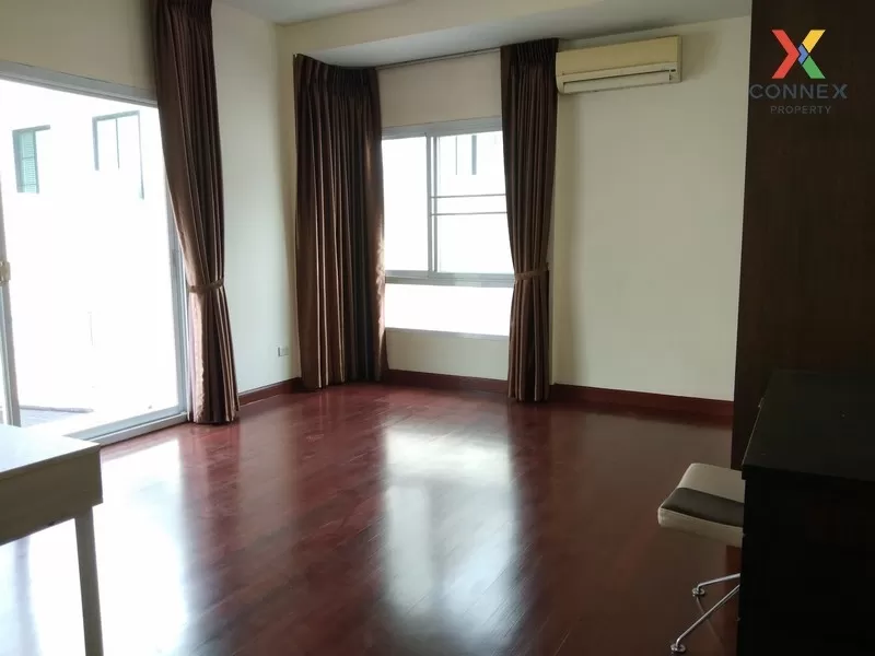Beautiful House in Ekamai 22, BTS-Ekamai, Sukhumvit, Khlong Tan N