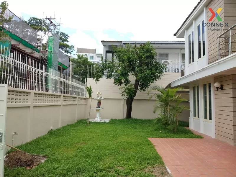 Beautiful House in Ekamai 22, BTS-Ekamai, Sukhumvit, Khlong Tan N
