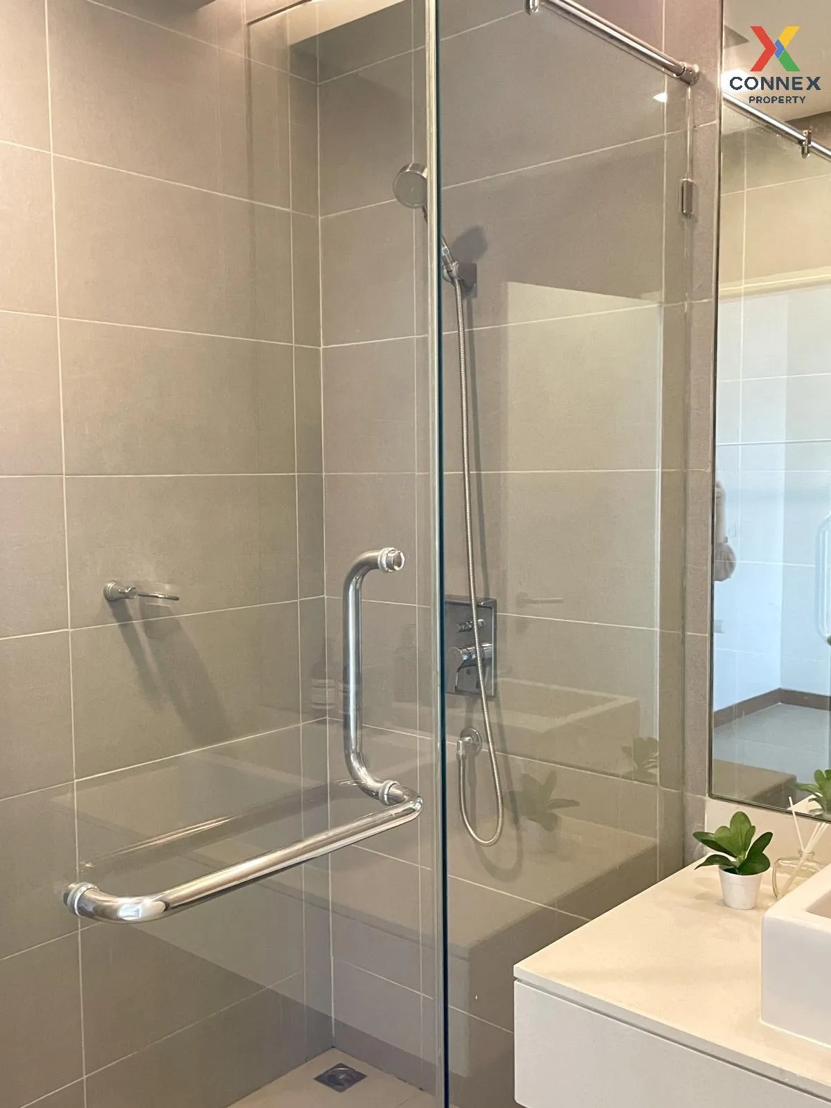 FOR SALE condo , Vantage Ratchavipa , Duplex , nice view , BTS-Ra