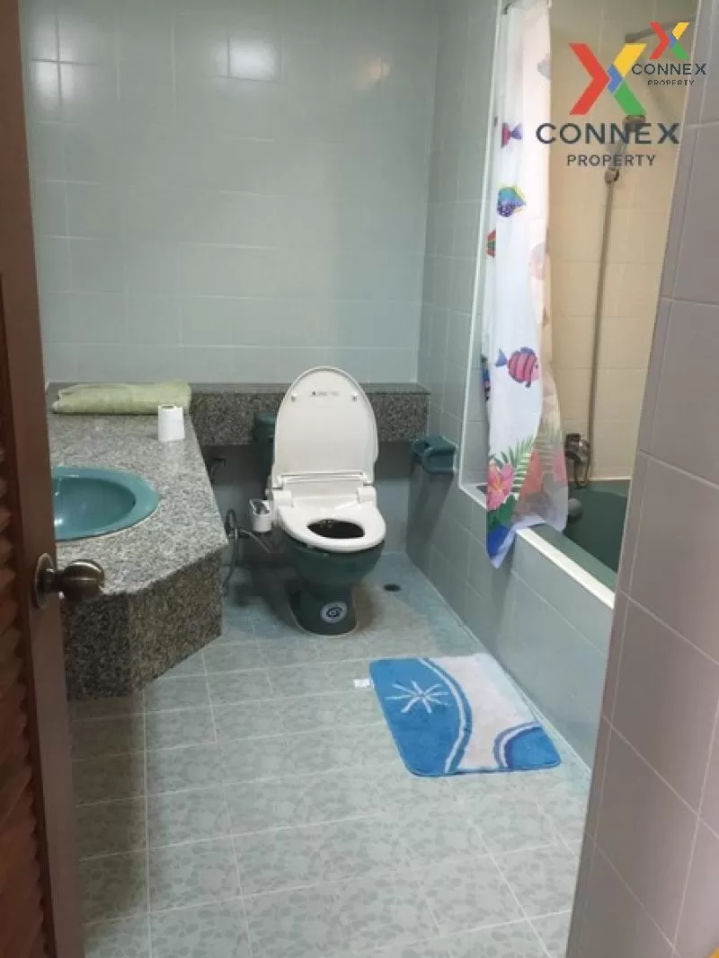 FOR RENT condo , Asoke Place , Duplex , high floor , BTS-Asok , K