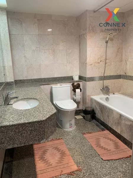 FOR RENT condo , Asoke Place , Duplex , nice view , BTS-Asok , Kh