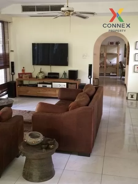 FOR RENT detached house , House in Sukhumvit 67 , Duplex , high f 2