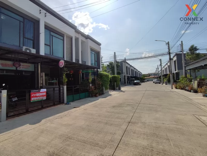 FOR SALE townhome , Pleno Suksawat  , wide frontage , Thung Khu ,