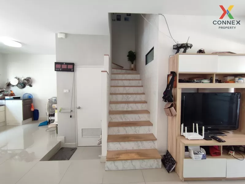 FOR SALE townhome , Pleno Suksawat  , wide frontage , Thung Khu ,