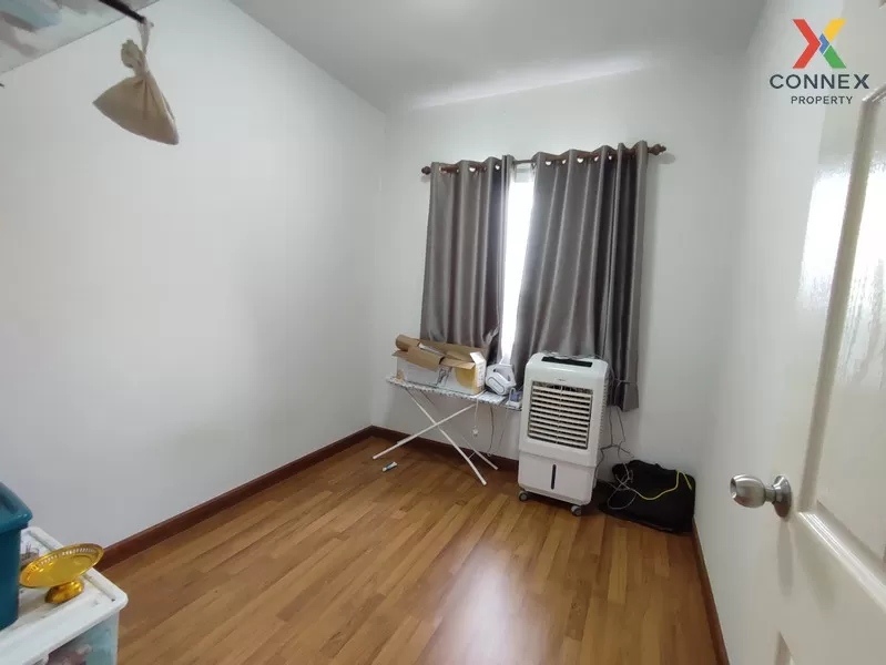 ขายถูก ทาวน์โฮม สภาพดี ม.ฟลอร่าวิลล์ ศรีนครินทร์ บางเมือง สมุทรปร