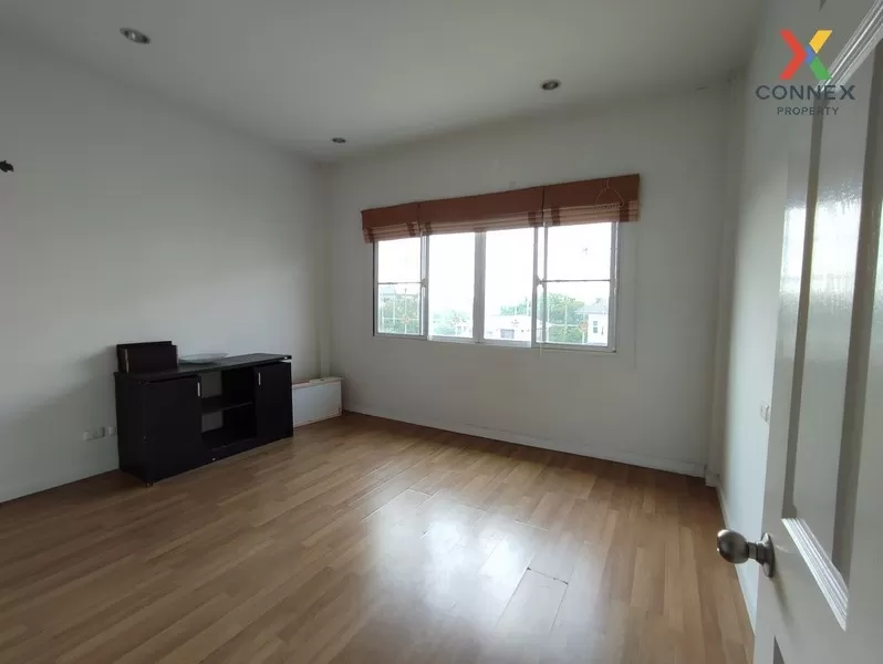 ขายถูก ทาวน์โฮม ม. ปริญลักษณ์ เพชรเกษม 69 หนองแขม กรุงเทพมหานคร C