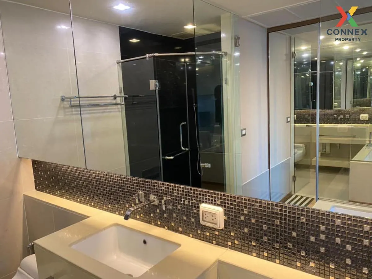 FOR RENT condo , The Address Sathorn , Duplex , high floor , BTS-