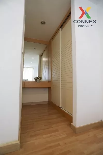 FOR RENT apartment , S9 By Sanguan Sap , Duplex , high floor , BT