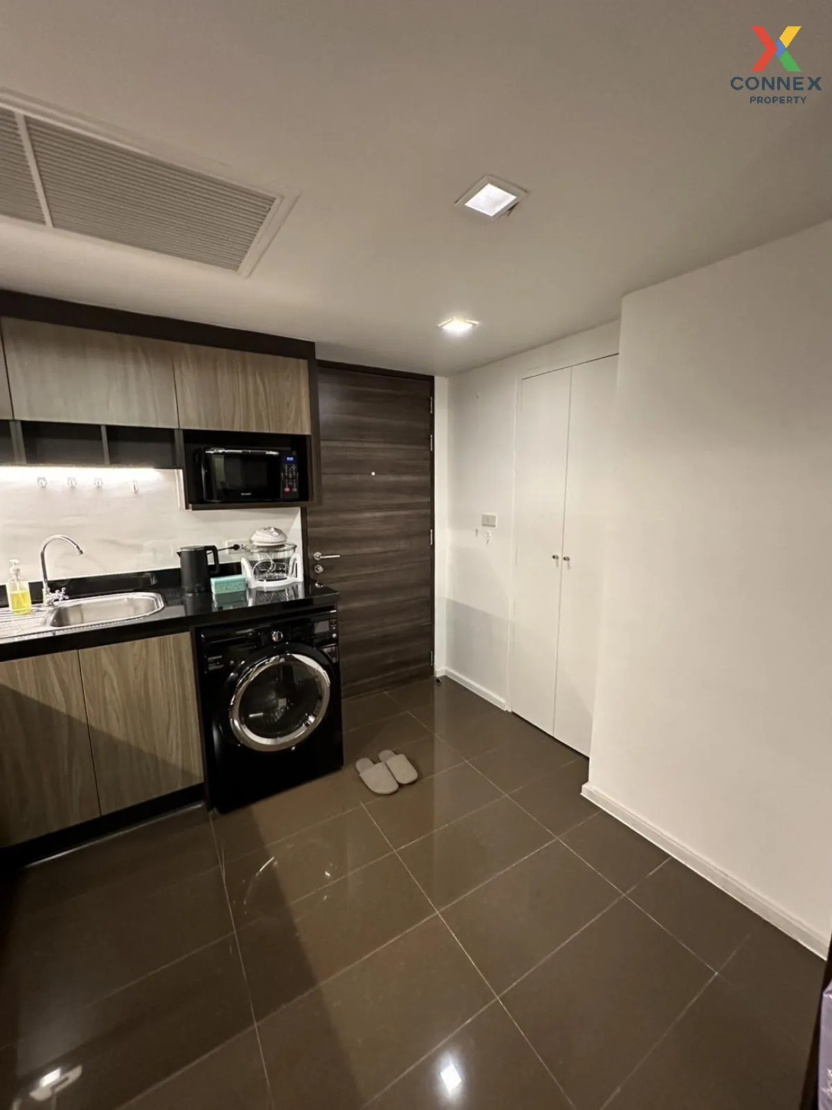 FOR RENT condo , Focus Ploenchit , Duplex , high floor , BTS-Phlo