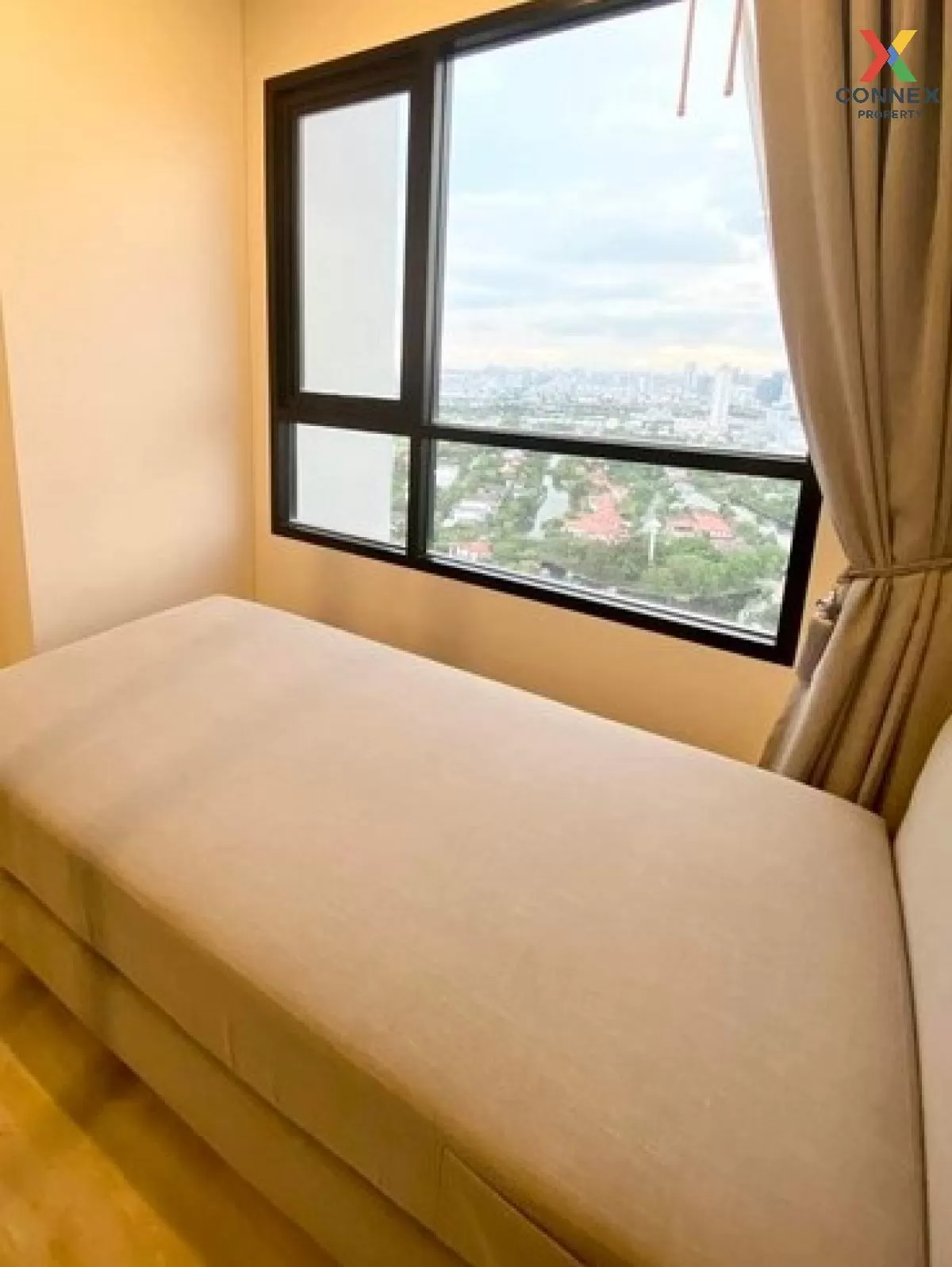 FOR RENT condo , Niche Mono Mega Space Bangna , Duplex , nice vie