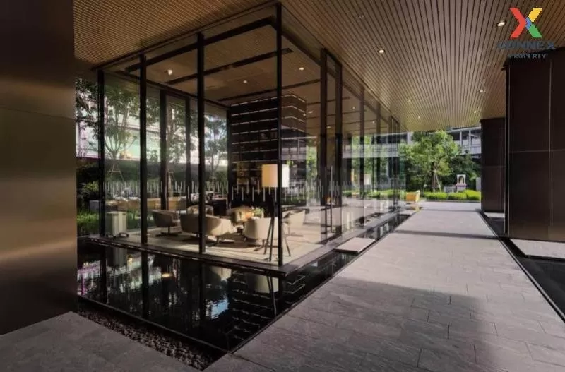 FOR RENT condo , The Esse Sukkhumvit 36 , Duplex , wide frontage 