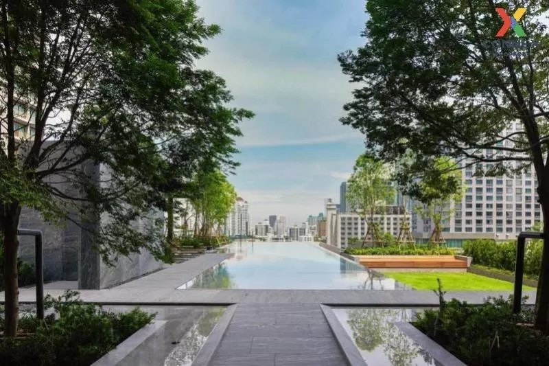 FOR RENT condo , The Esse Sukkhumvit 36 , Duplex , wide frontage 