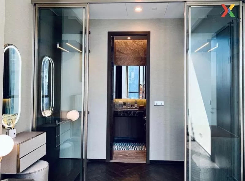 FOR RENT condo , The Esse Sukkhumvit 36 , Duplex , wide frontage  4