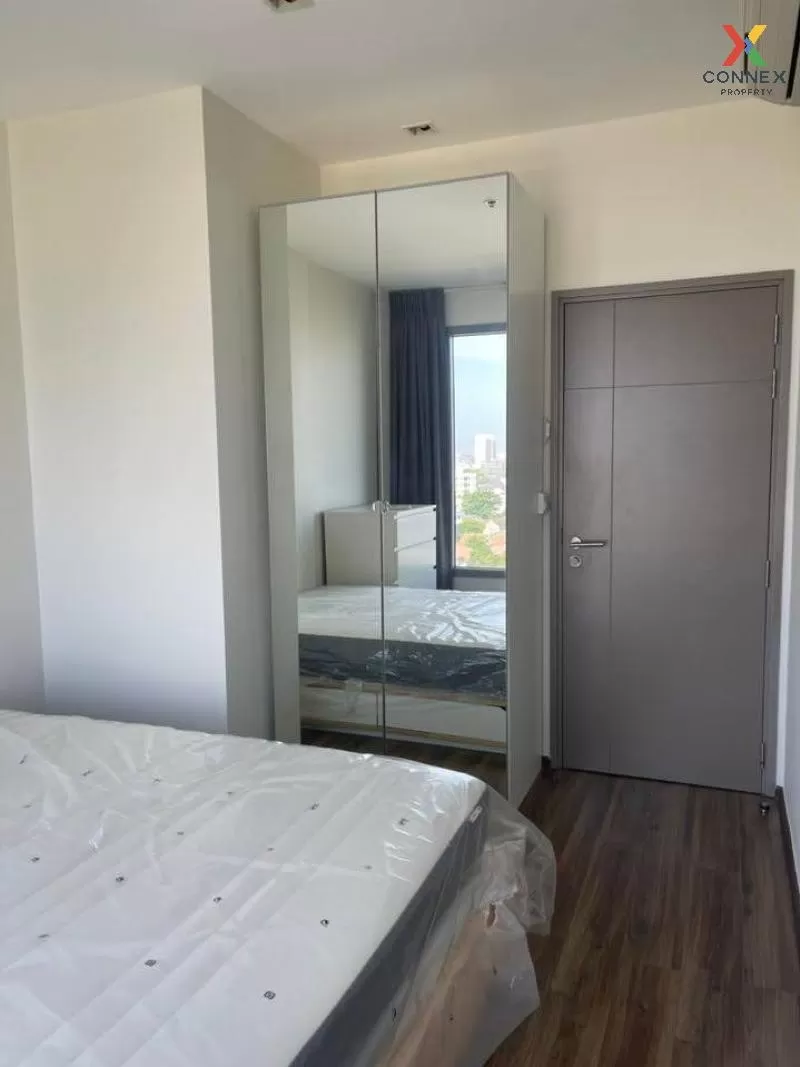 FOR RENT condo , The Base Park East Sukhumvit 77 , Duplex , wide 