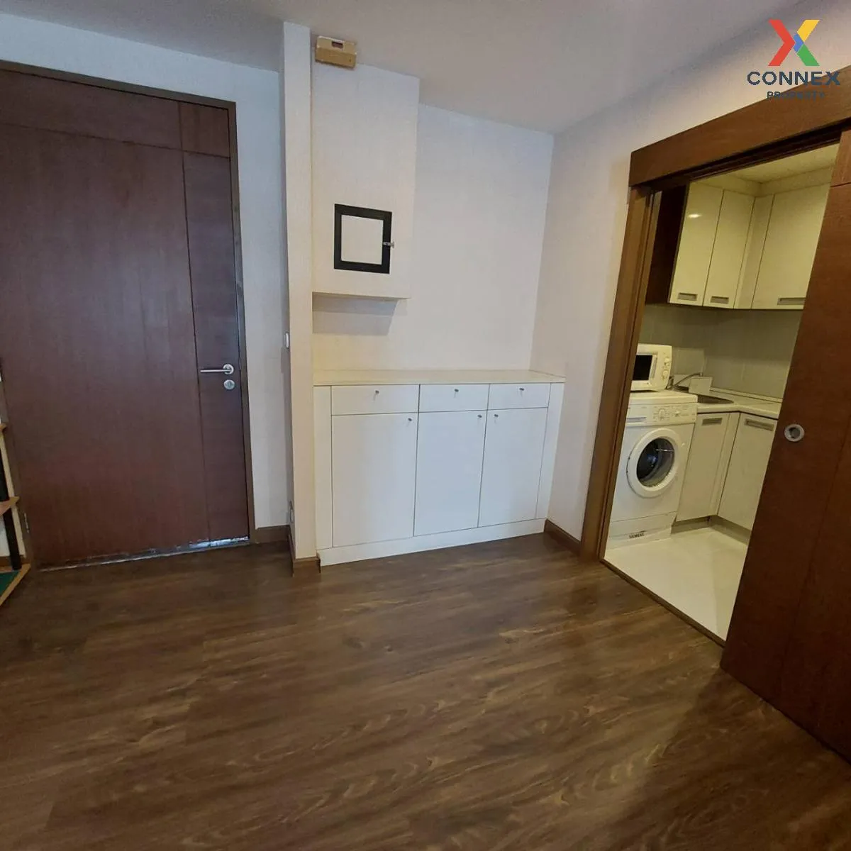 FOR RENT condo , Silom City Resort , Duplex , wide frontage , BTS