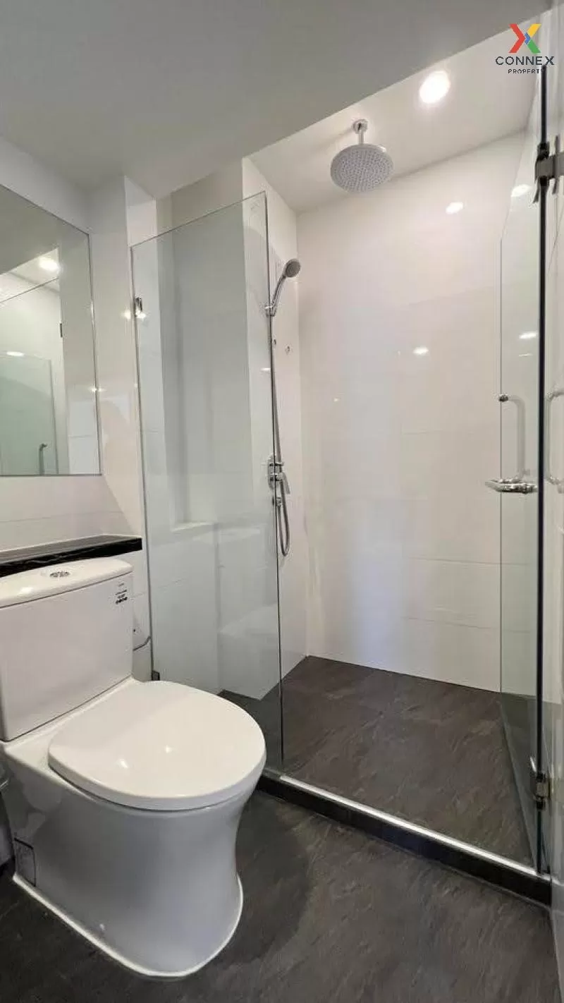 FOR RENT condo , KnightsBridge Space Ratchayothin , Duplex , wide