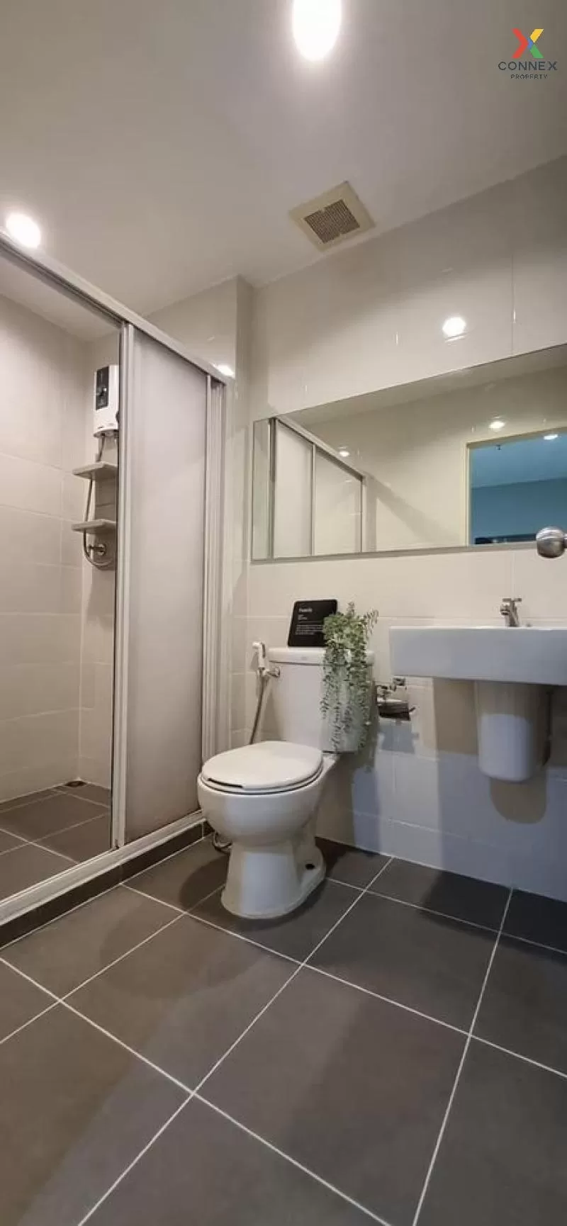 FOR RENT condo , Aspire Rama 9 , Duplex , wide frontage , MRT-Phr