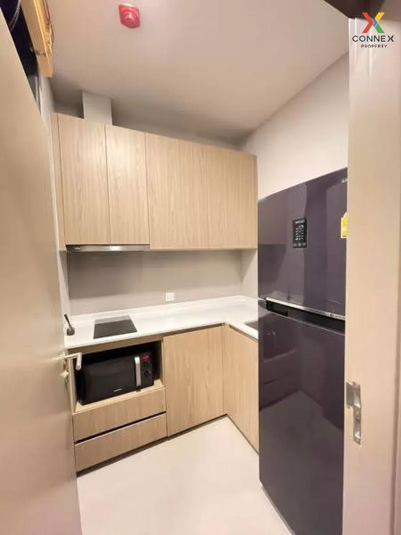 FOR RENT condo , Centric Ratchayothin , Duplex , wide frontage ,  4