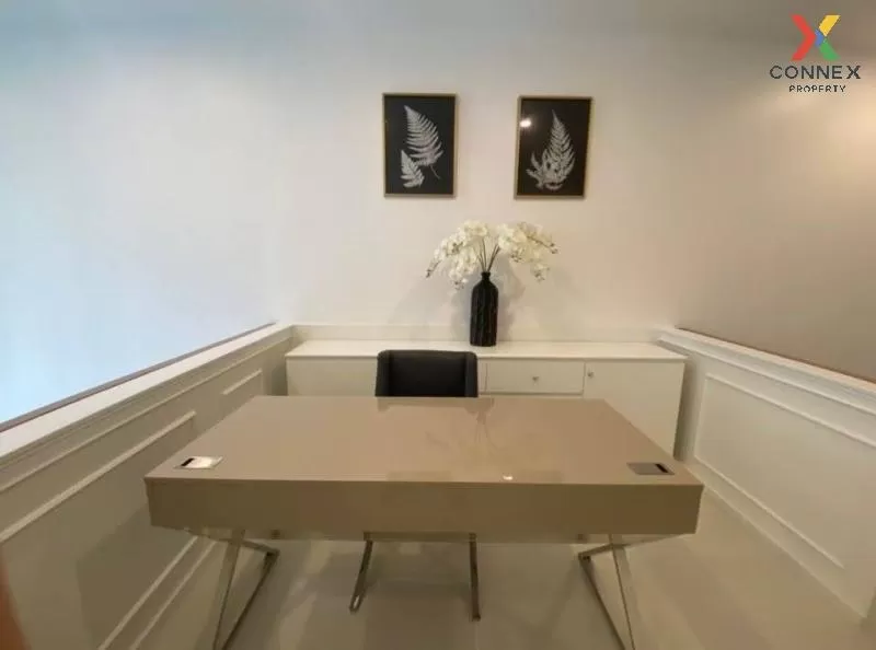 เช่า คอนโด  The Empire Place BTS-ช่องนนทรี นราธิวาสราชนครินทร์ ยา 4