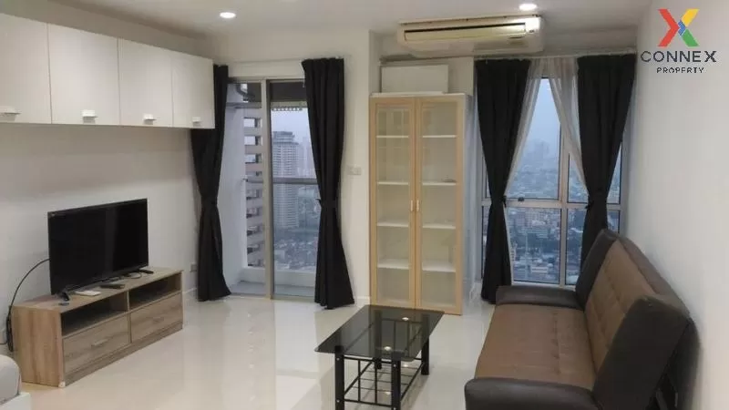 FOR RENT condo , Silom Suite , Duplex , wide frontage , BTS-Saint 1
