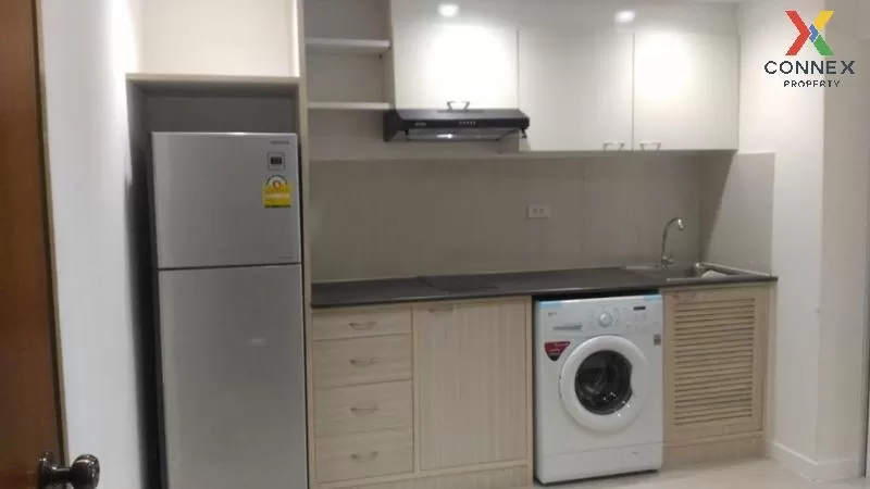 FOR RENT condo , Silom Suite , Duplex , wide frontage , BTS-Saint 3