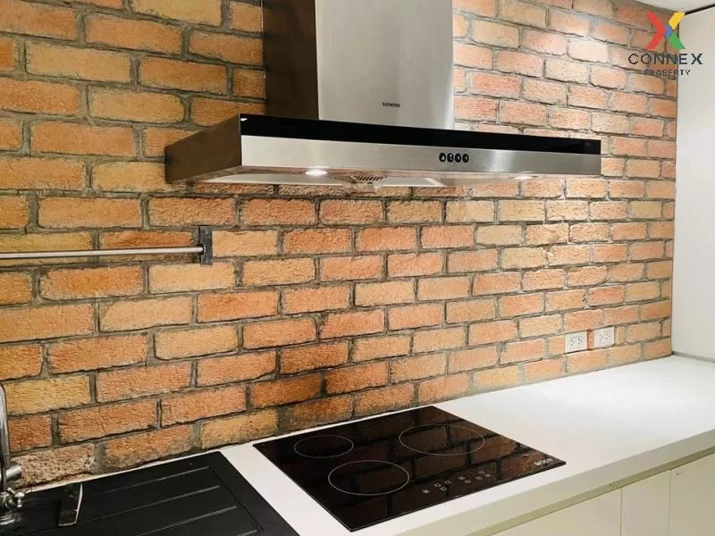 FOR RENT condo , Sompob House , Duplex , wide frontage , BTS-Wong