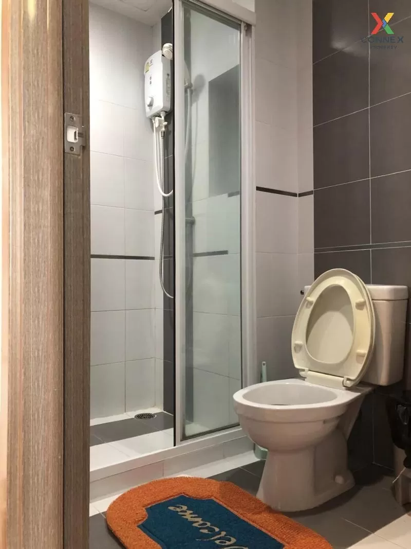 FOR RENT condo , The Base Sukhumvit 77 , Duplex , wide frontage ,