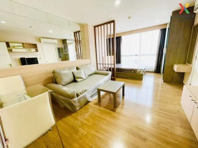 FOR RENT condo , The Tree Interchange , Duplex , wide frontage ,  1