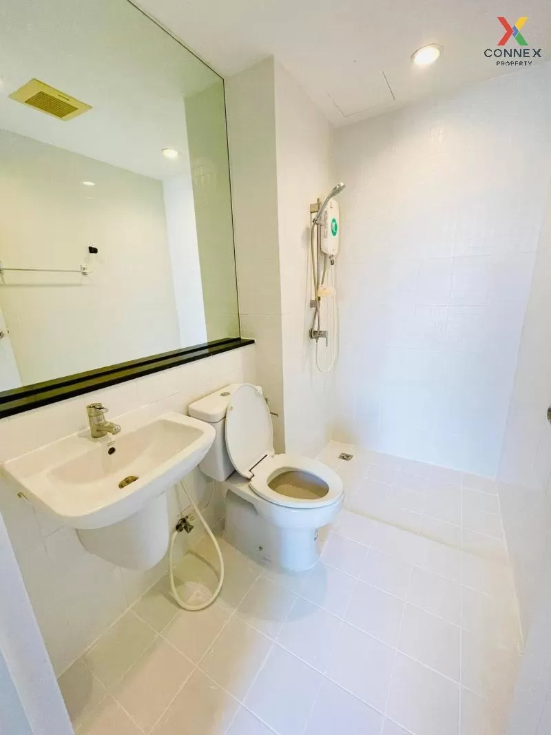 FOR RENT condo , The Tree Interchange , Duplex , wide frontage , 
