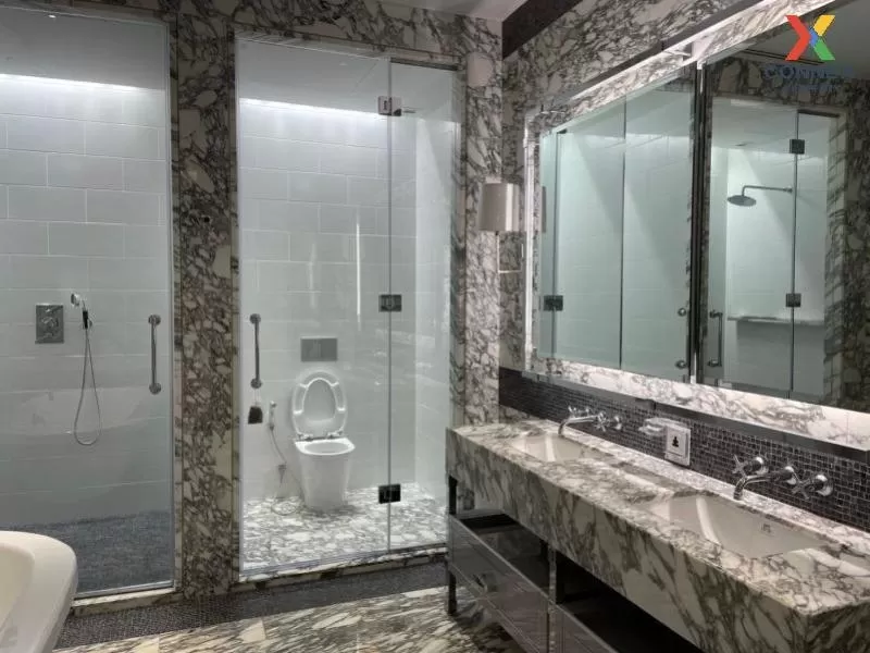 เช่า คอนโด  The Ritz - Carlton Residences at MahaNakhon BTS-ช่องน