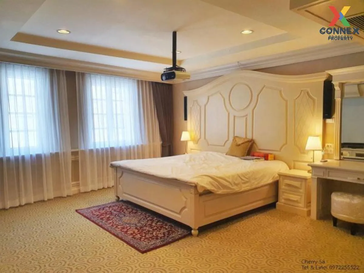 FOR RENT condo , European Central Place , Duplex , wide frontage 