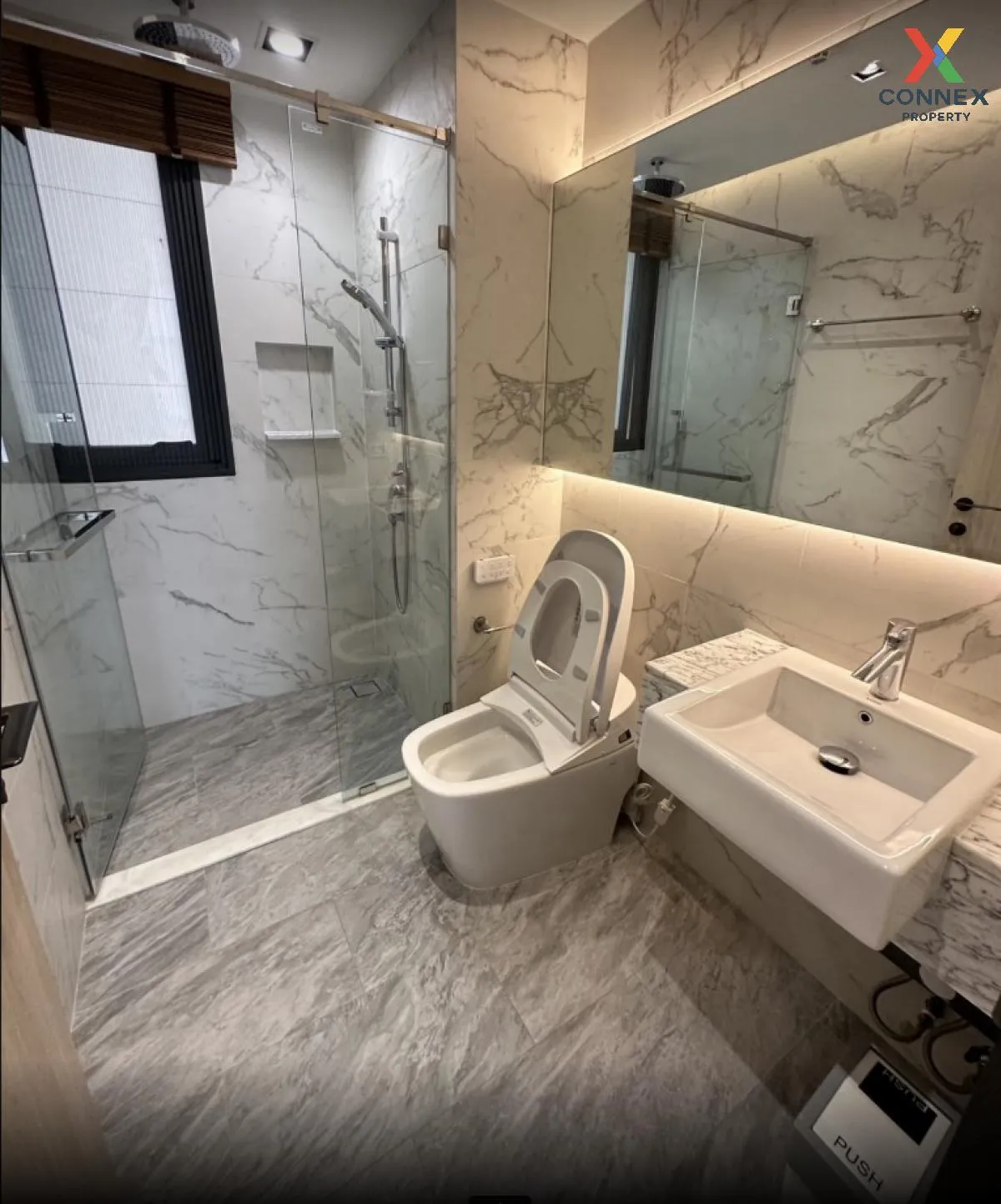 FOR RENT condo , 111 Residence , Duplex , wide frontage , BTS-Phr